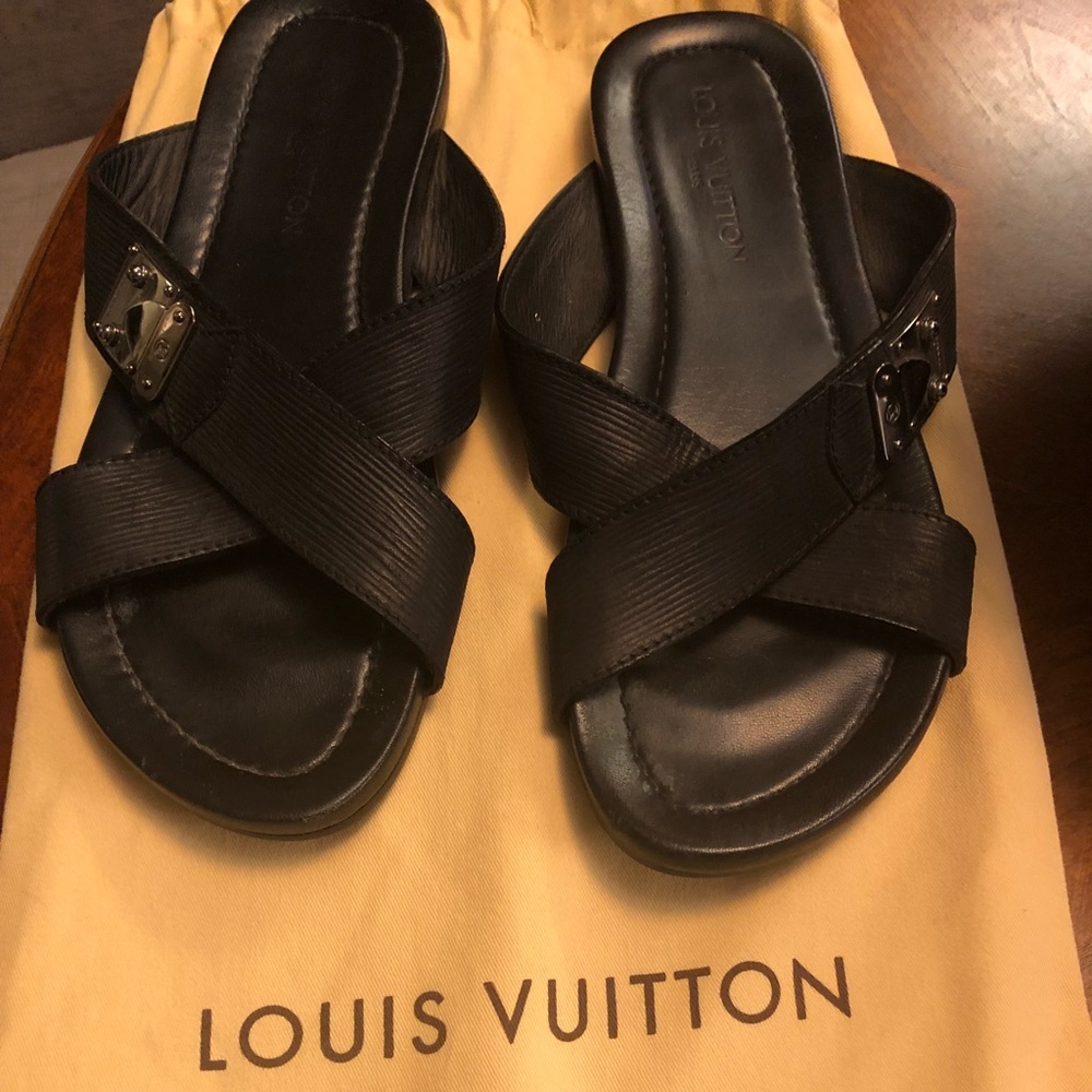 Louis Vuitton men’s slide in sandals